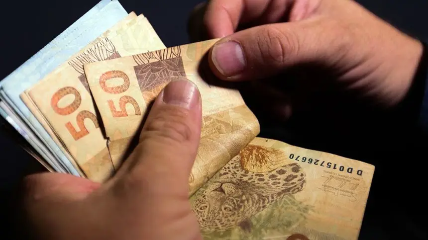Salário mínimo: poder de compra quase dobrou em 24 anos; veja quando não houve aumento real