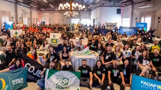  Encontro reúne 400 jovens empreendedores de 44 cidades em Ponta Grossa
