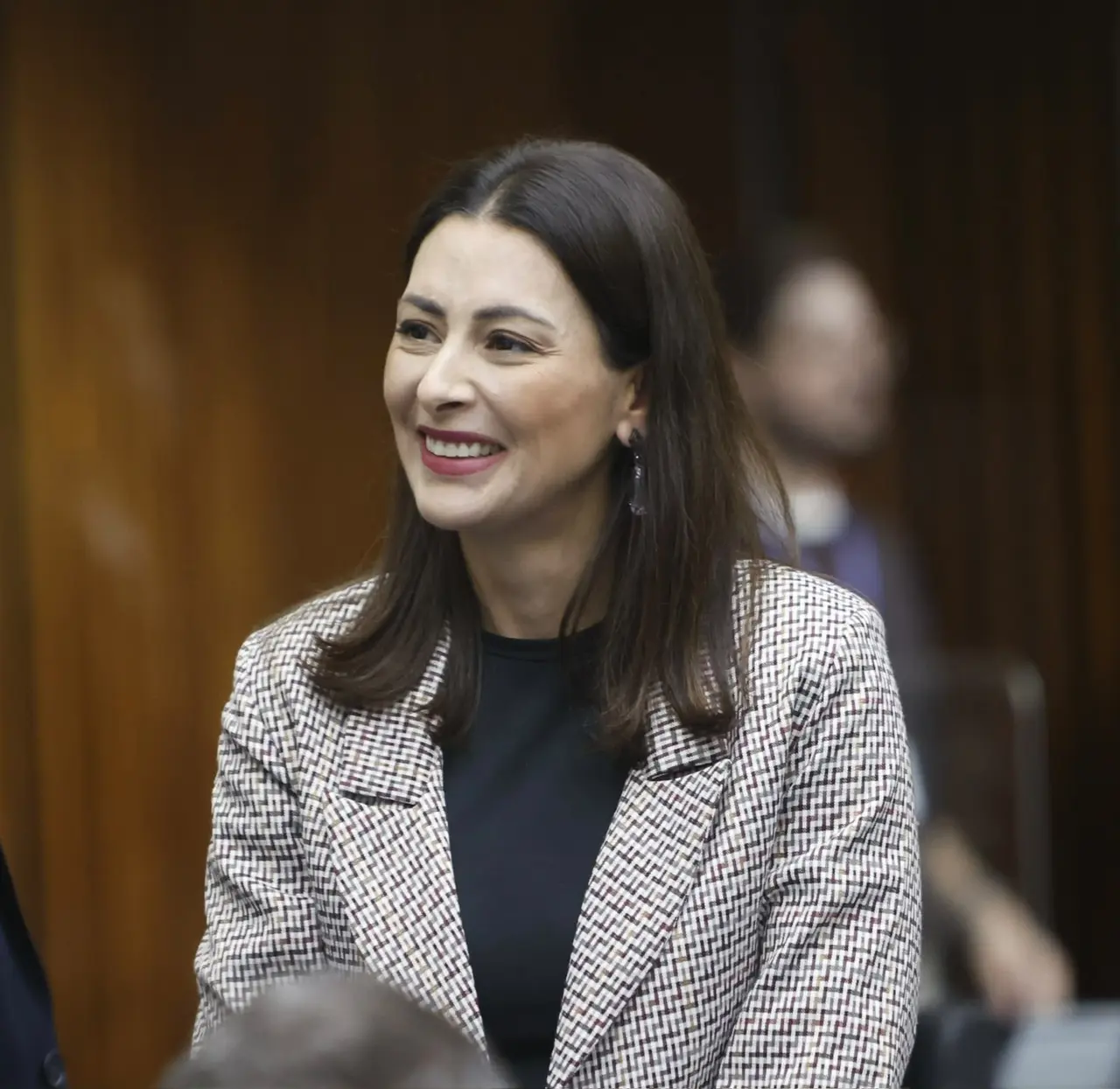 O que é a “taxa rosa” que Mabel quer combater com projeto no Paraná?