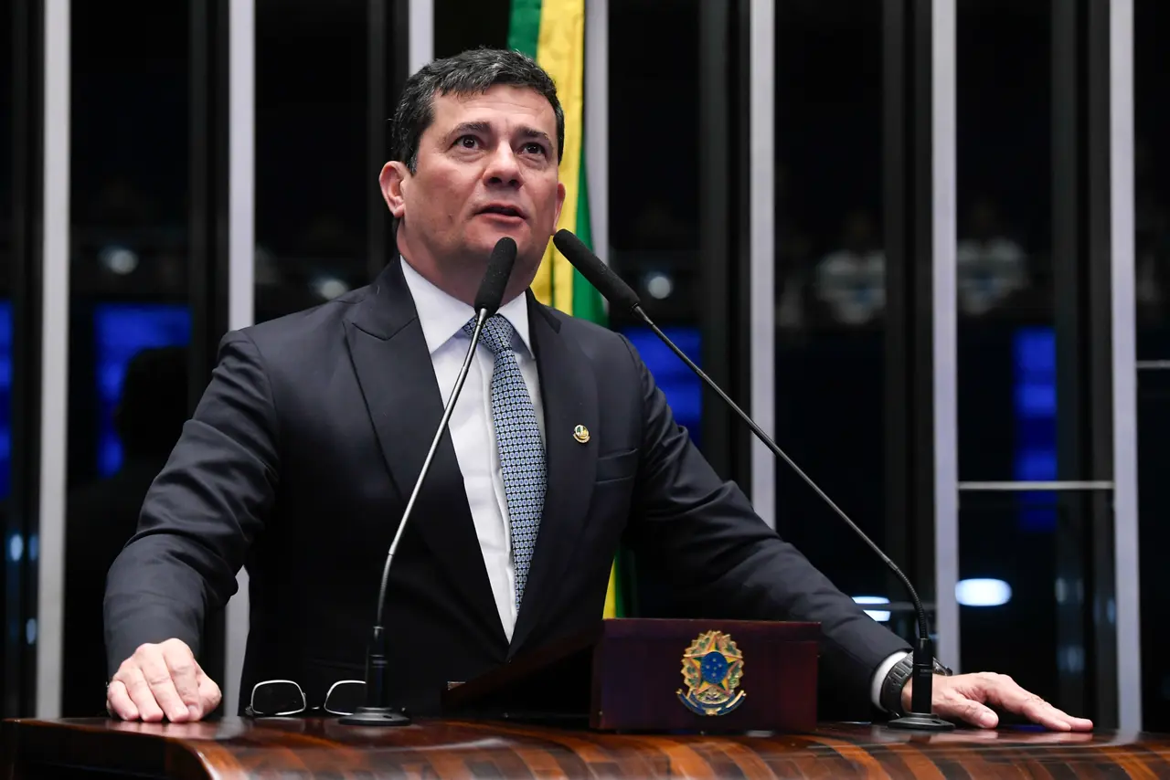 Moro marca presença em sessão, mas não vota sobre fim da escala 6x1 no Senado; veja a justificativa