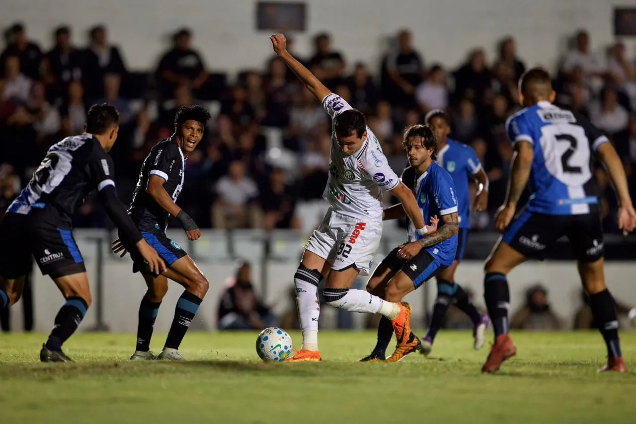 Operário enfrenta o Fluminense na 5ª fase da Copa do Brasil