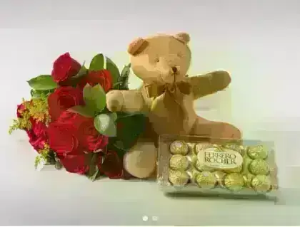 Buquê Rústico 12 Rosas, Urso e Chocolate. - 01 Unidade