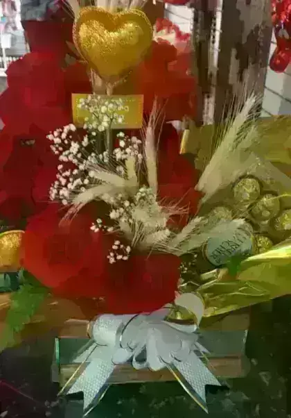 Cesta Rosas e Chocolates