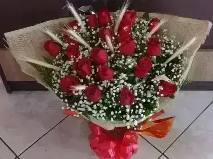 Buquê de Rosas Vermelhas na Juta - 20 Rosas