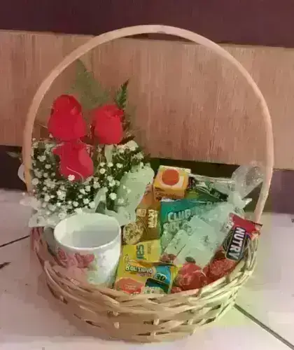 Cesta de Café Caneca e Rosas