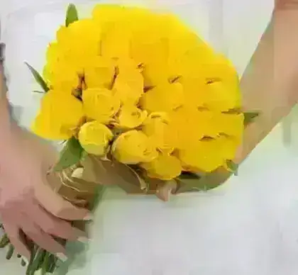 Buquê Noiva 36 Rosas Amarelas