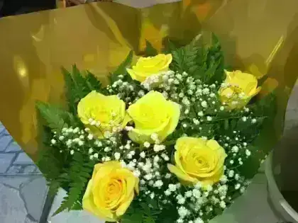 Buquê de Rosas Amarelas - 6 Rosas