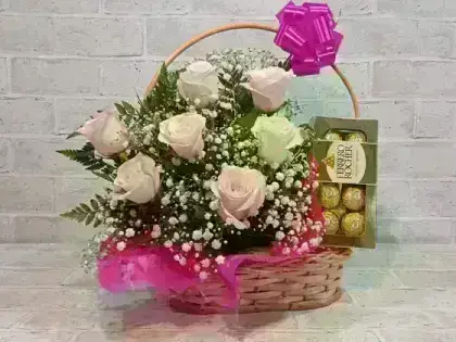 Cesta Choco Rosas Cor de Rosa - Ferrero 8 Unidades